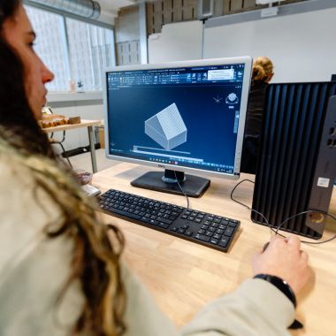Na OK3: Operator CNC-gestuurde houtbewerkingsmachines duaal